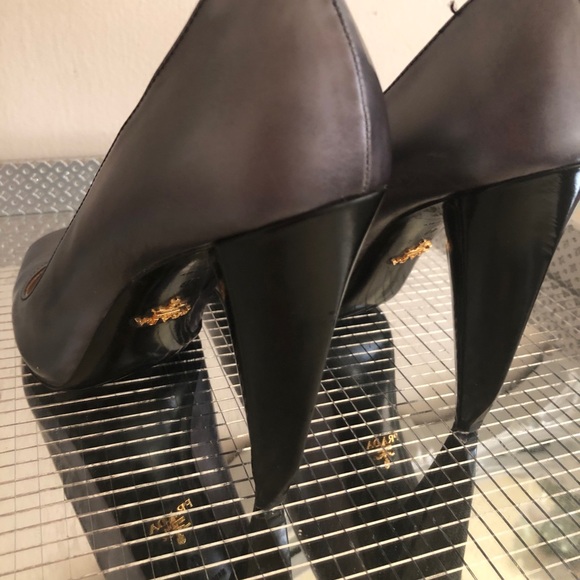 PRADA Gunmetal Grey Diamond Heels Size 40 - Picture 3 of 6